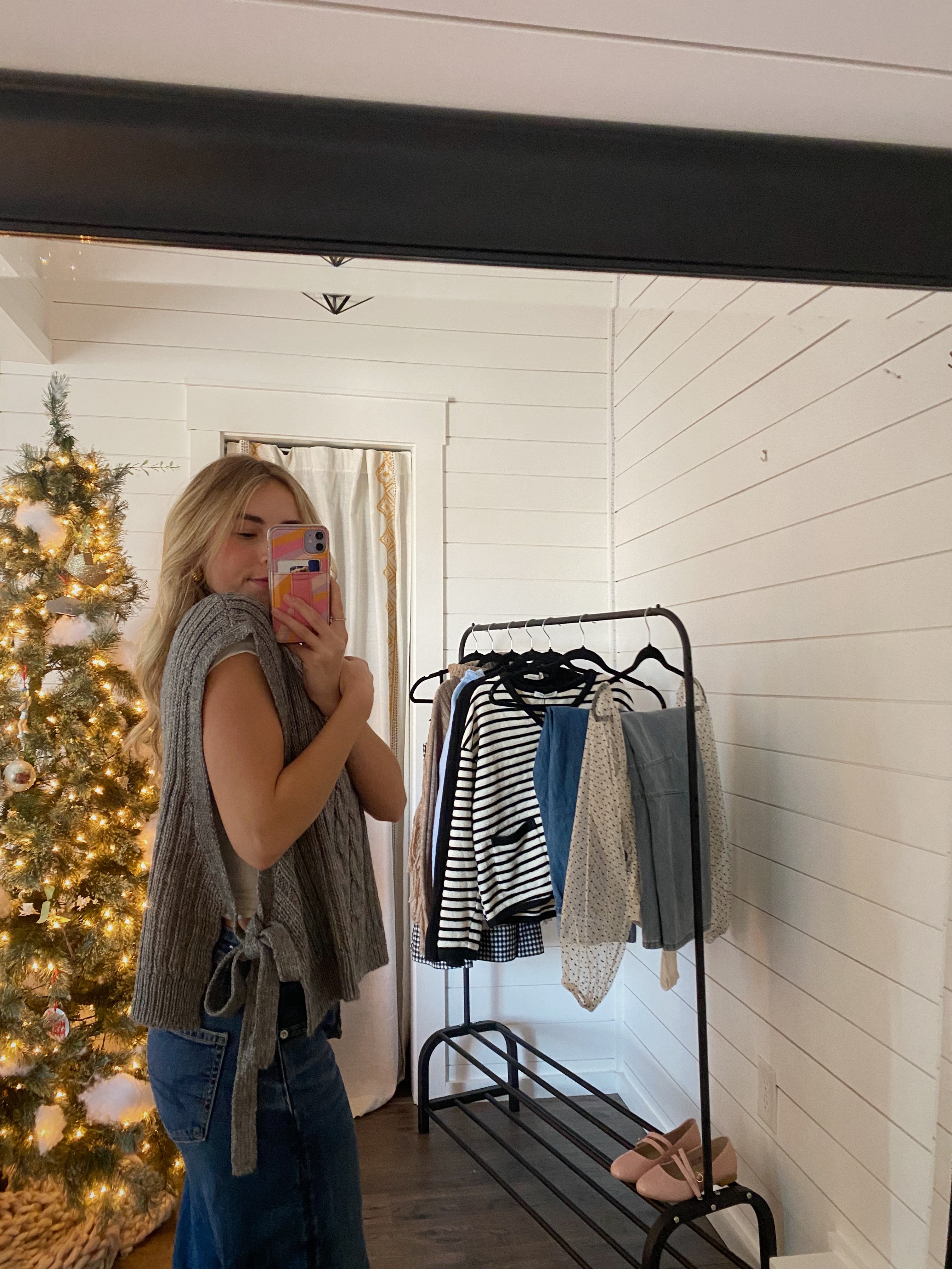 Side Tie Sweater Vest